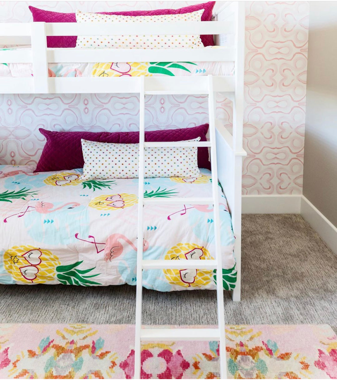 girls room bunk beds, bunk bed design girls room, girls room decor pink wallpaper, modern girls room design bunk beds